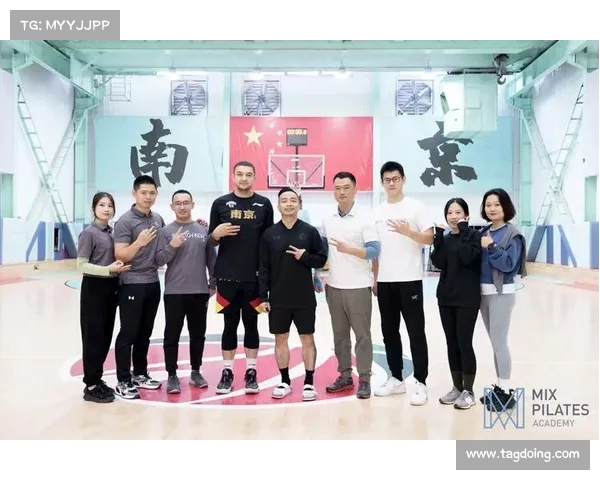 网球比赛热身环节的重要性与技巧分析 如何帮助运动员调整状态提升比赛表现 网球比赛热身环节的重要性与技巧分析 如何帮助运动员调整状态提升比赛表现