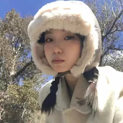 雍恨云